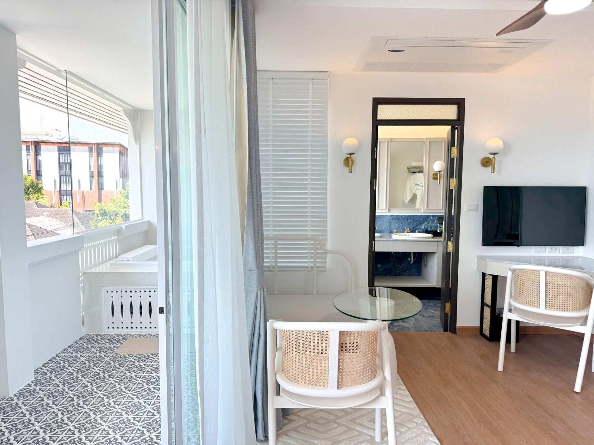 Away Chiang Mai Thapae Resort A Vegan Retreat מראה חיצוני תמונה